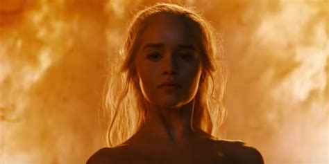 Dec 28, 2019 · Emelia Clarke's nude scenes were few and far between on Game of Thrones after the first season. Nevertheless, Clarke opted to perform one final nude scene in character in Season 6, since she felt ... 